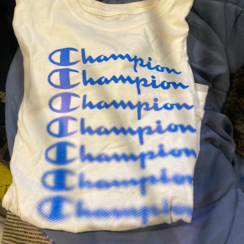 Champion tee